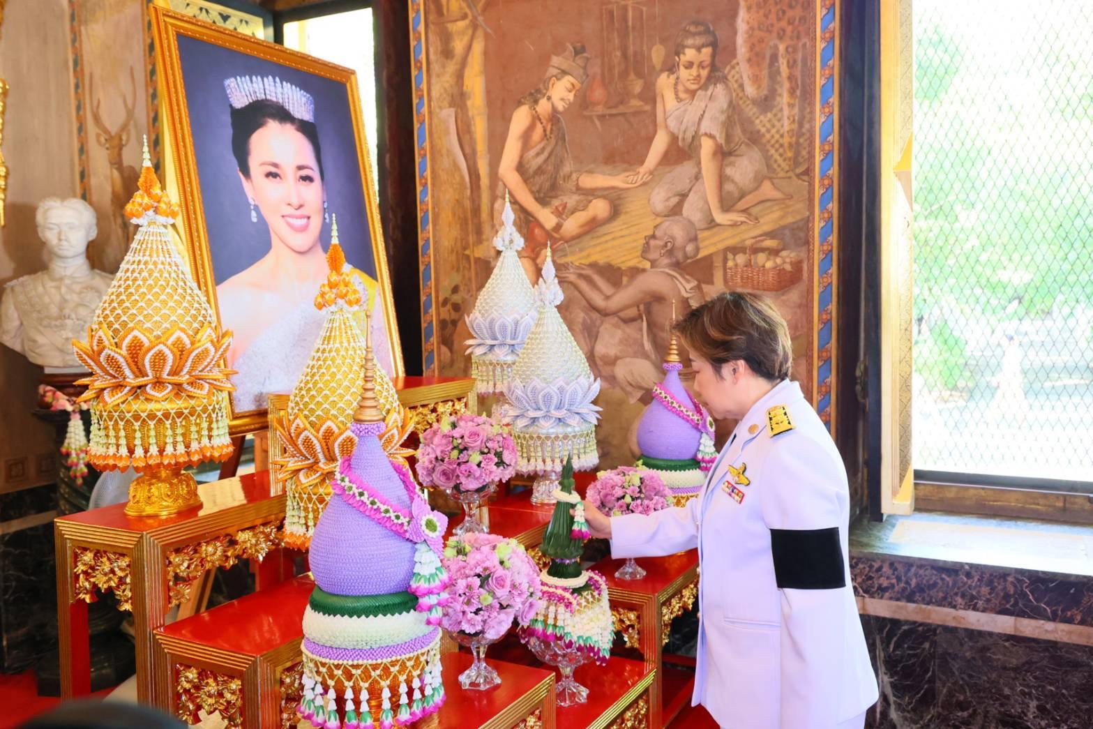 ปลัดสำนักนายกรัฐมนตรี เป็นประธานพิธีเจริญพระพุทธมนต์ &ldquo;นวัคคหายุสมธัมม์&rdquo; ถวายพระพรชัยมงคล สมเด็จพระนางเจ้าฯ พระบรมราชินี เฉลิมพระชนมพรรษา ๔ รอบ ​วันที่ ๓ มิถุนายน ๒๕๖๙ ณ พระอุโบสถ วัดราชาธิวาสวิหาร เขตดุสิต กรุงเทพมหานคร..